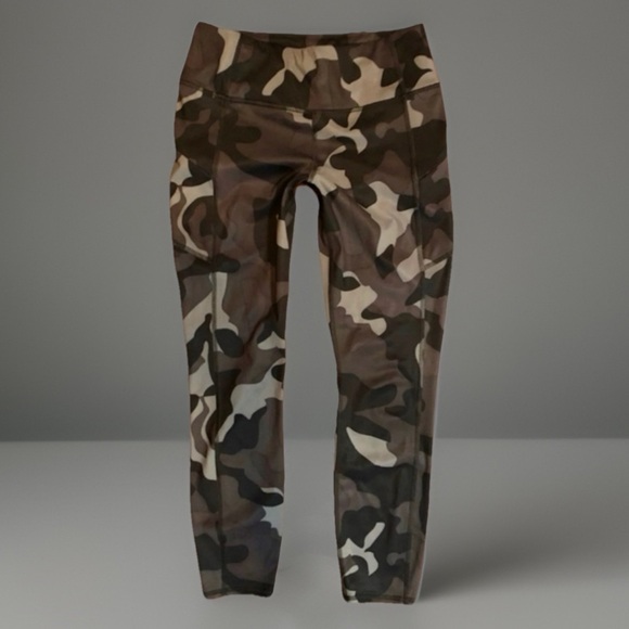 Athleta Pants - ATHLETA Camoflauge Camo High Waist Leggings